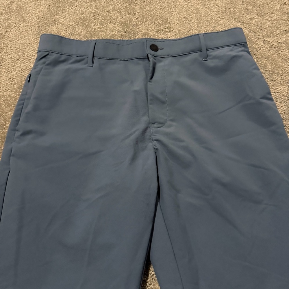 Banana Republic men’s golf casual pants in blue silky strong material size 34x32 - Picture 4 of 7